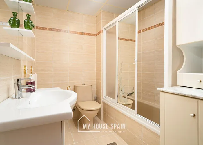 Myhousespain - Amplio Con Vistas En Pleno Centro גיחון