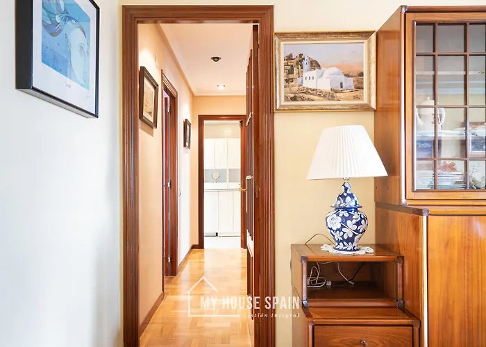 Myhousespain - Amplio Con Vistas En Pleno Centro דירה *